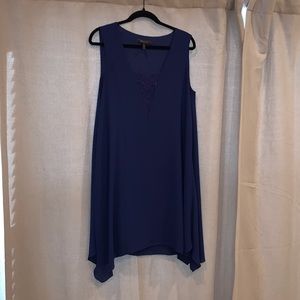 BCBG Maxazria Medium - blue cocktail dress - wedding guest - lace detail